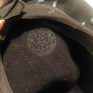 Neumann Endler Accessories - Neumann Endler vintage wool hat Neumann Endler Accessories - Neumann Endler vintage wool hat